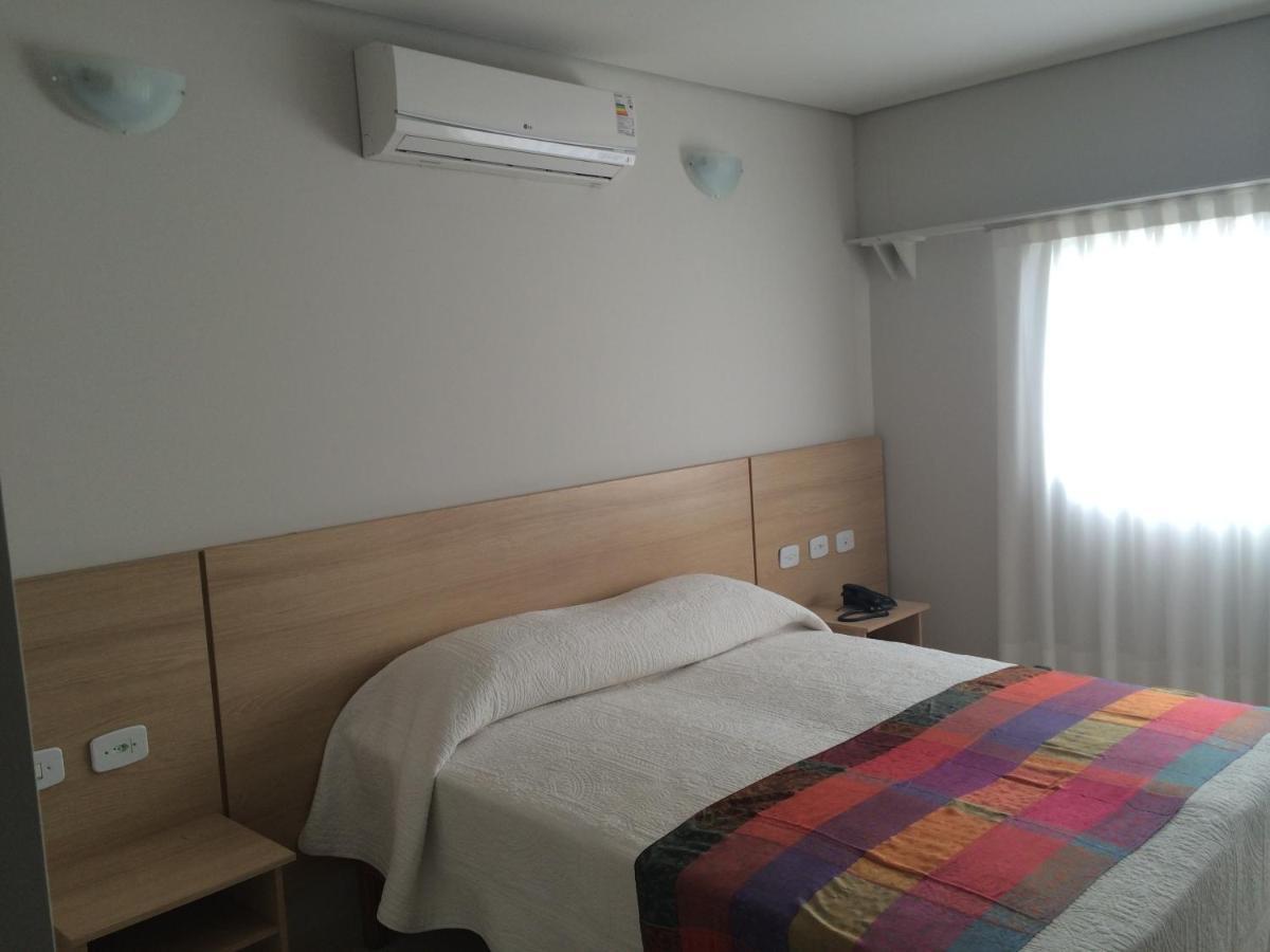 Itumbiara Palace Hotel Δωμάτιο φωτογραφία